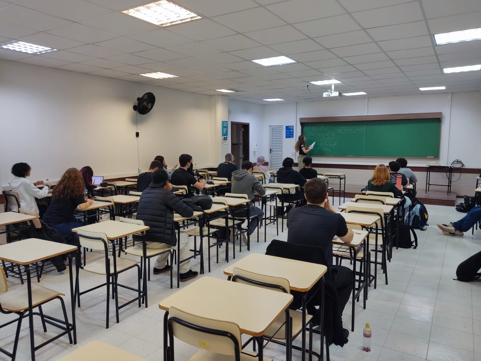 Aulas de Revisão PET